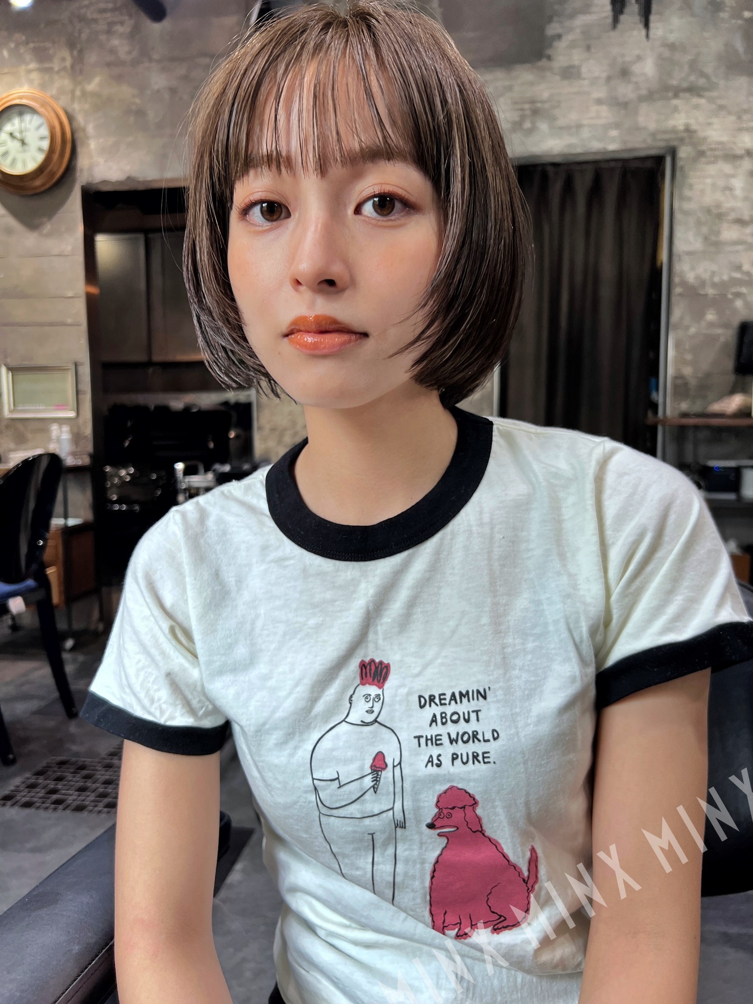 顔まわり切り込んだ前上がりボブ | 表参道銀座原宿の美容院MINX