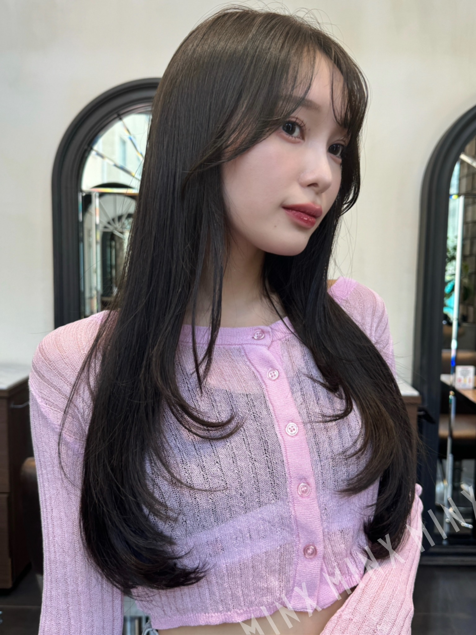 たっぷりレイヤーロングヘア | 表参道銀座原宿の美容院MINX