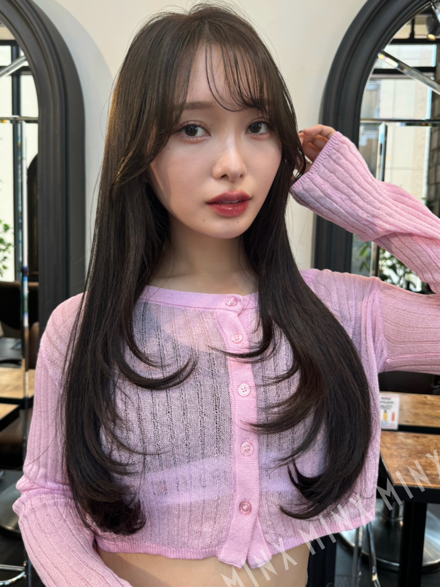 たっぷりレイヤーロングヘア | 表参道銀座原宿の美容院MINX