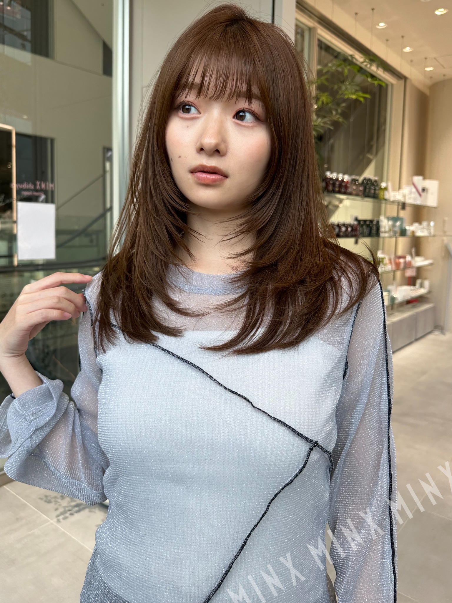 ジュリア.オージェ  ミディアムレイヤー オーダー多数🍖⭐️ タプっとしてるのにレイヤーでふんわりした質感と