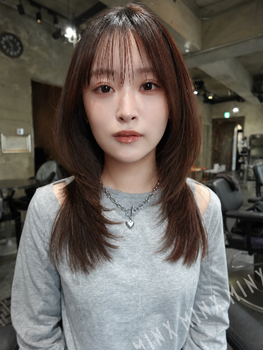 窪島 亜朱花 MINXaoyama | 表参道銀座原宿の美容院MINX