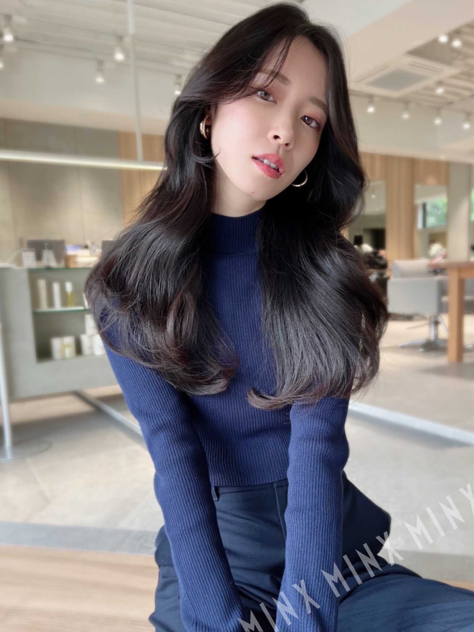 韓国風くびれロング | 表参道銀座原宿の美容院MINX