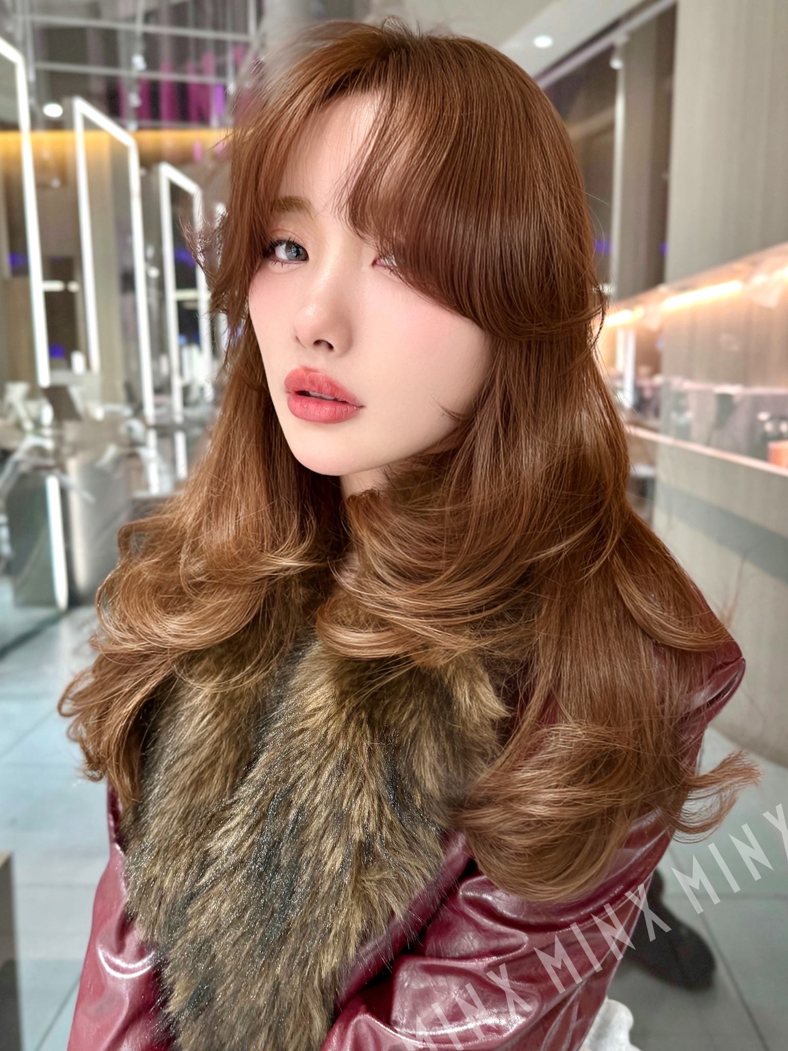 顔周り厚めNEWトレンドラフレイヤー | 表参道銀座原宿の美容院MINX