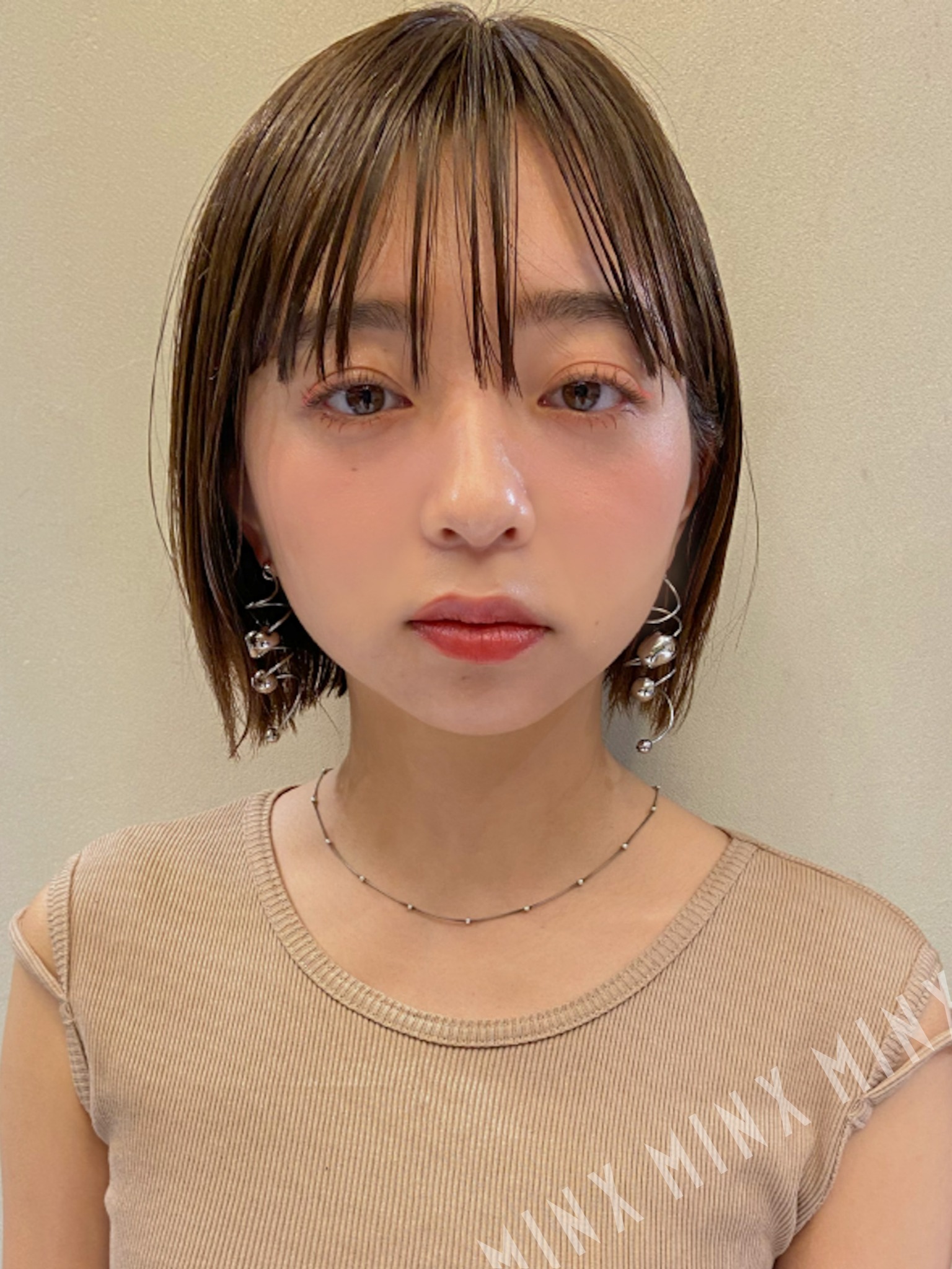 シースルーバングのミニボブ 表参道銀座原宿の美容院minx