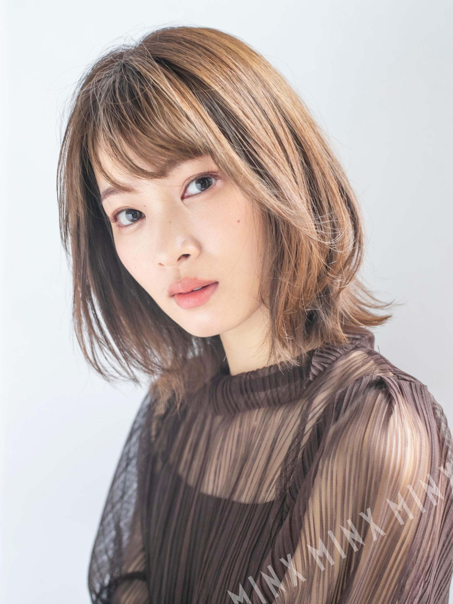 くびれキレイめ大人ミディ | 表参道銀座原宿の美容院MINX